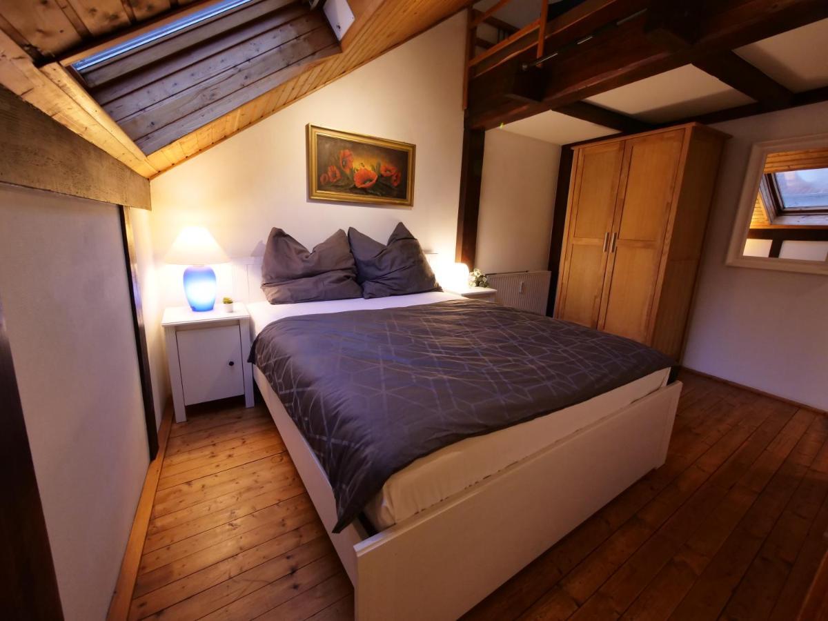 Fachwerkhaus In Ruhiger Altstadt By Rabe - Free Netflix & Eigene Terrasse Karlsruhe Eksteriør bilde