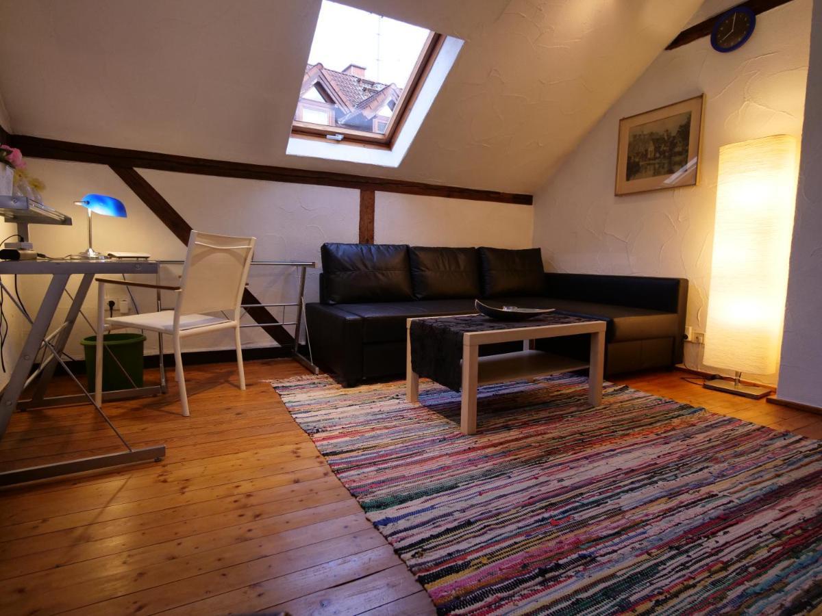 Fachwerkhaus In Ruhiger Altstadt By Rabe - Free Netflix & Eigene Terrasse Karlsruhe Eksteriør bilde